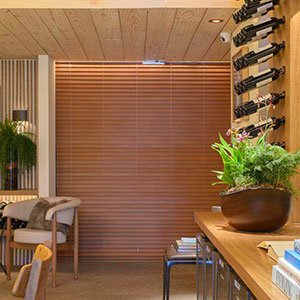 Persiana Horizontal de Madeira Sintética